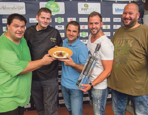 Genuss-Spechte (v.l.) Beatboxer Fii, Tom Weber, Peter Gruber, Whisky Produzent Peter Affenzeller und Jumbo Schreiner von Pro7 (Foto: Jobst)