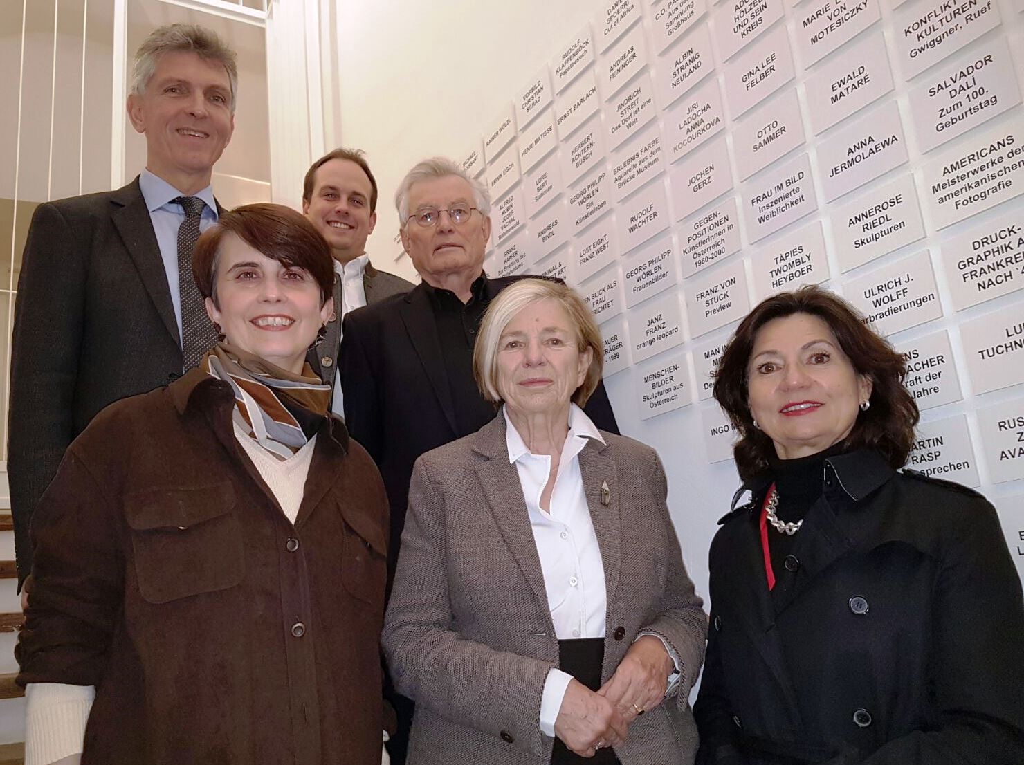 Zu Besuch im MMK: v.l., MdL Dr. Gerhard Waschler, Museumsleiterin Dr. Josephine Gabler, stellv. CSU-Kreisvorsitzender Michael Hasenberger, MMK-Stiftungsratsvorsitzender Franz Xaver Scheuerecker, Staatsministerin a. D. Prof. Ursula Männle und CSU-Stadträtin Rosmarie Weber - Foto: Stockinger
