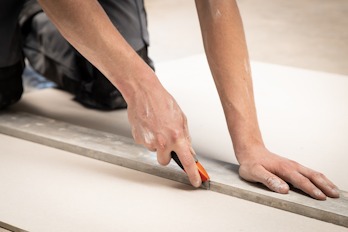 Azubis auf Baustellen könnten bald zu einer Rarität werden, warnt die IG BAU – wenn sich die Arbeitsbedingungen in der Branche nicht verbessern.