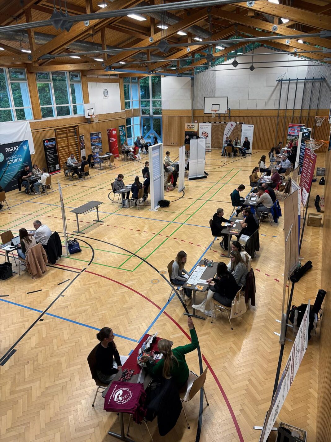 MM 2025-10-23 Regionalmanagement Freyung-Grafenau unterstützt Mittelschulen Neureichenau und Jandelsbrunn bei Berufsorientierung_Bild1